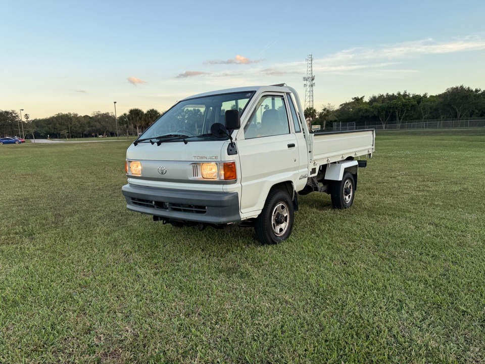 1997 Toyota TownAce Dump Bed 4WD